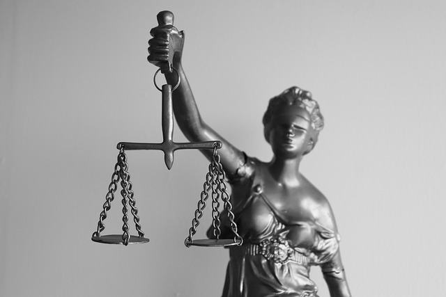 Fachowa obsługa prawna przedsiębiorstw – jak jej szukać?